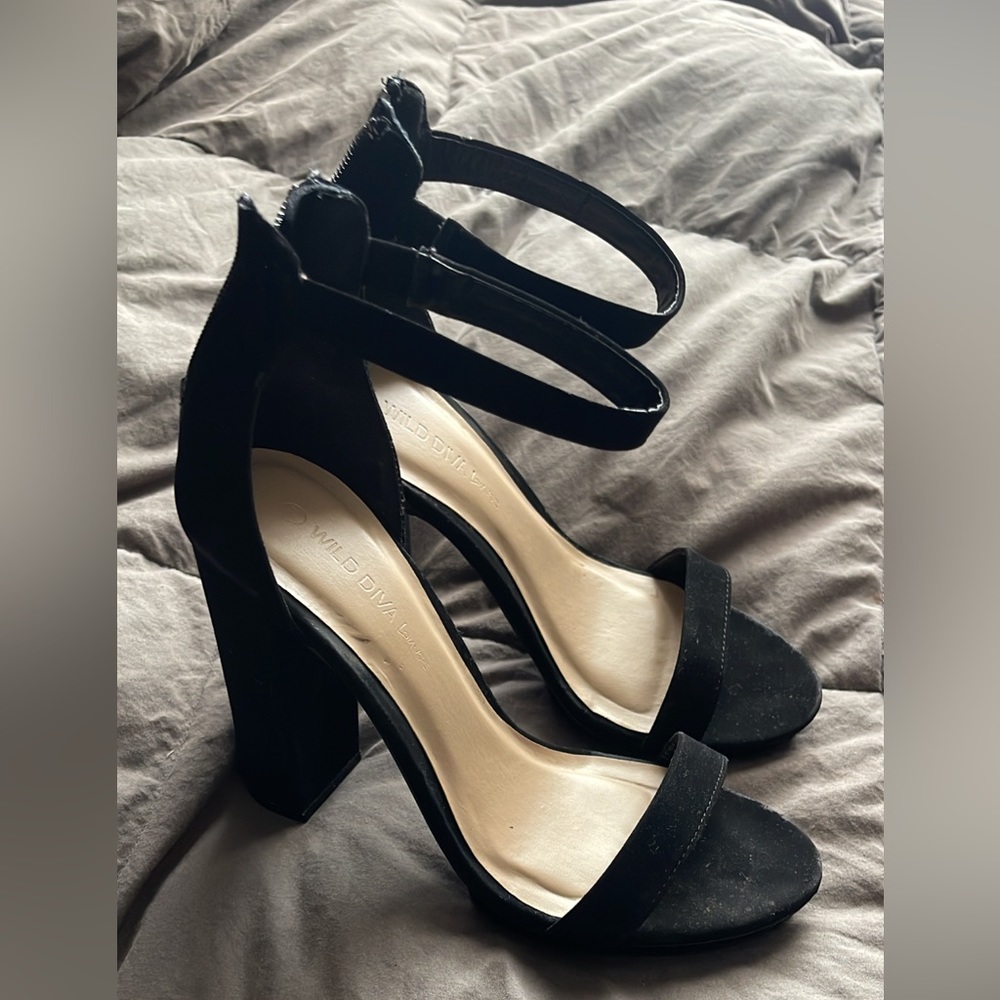 Velour heels